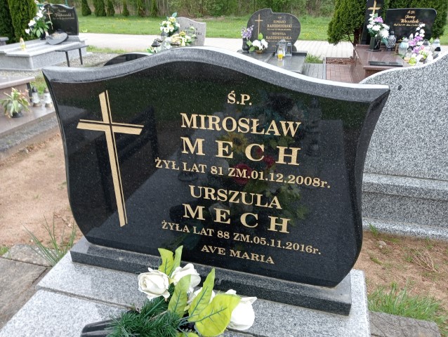 Grób Urszula Mech