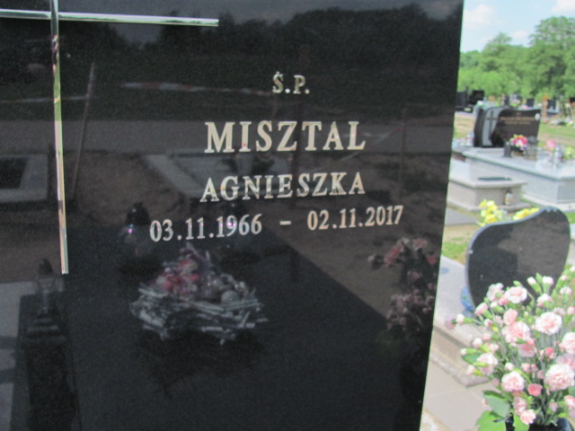 Agnieszka Misztal 1966 Kutno - Grobonet - Wyszukiwarka osób pochowanych