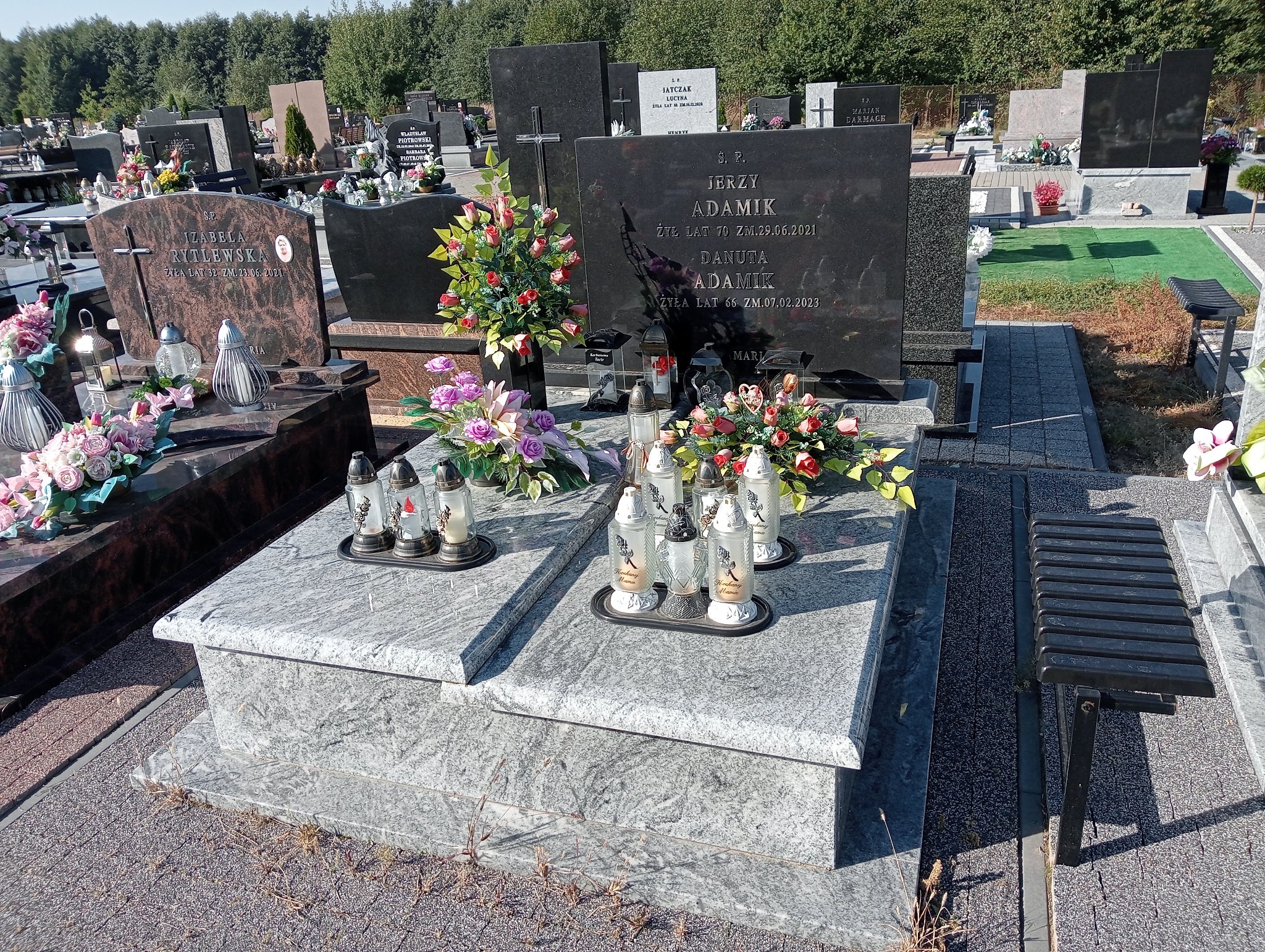 Grób Danuta Adamik